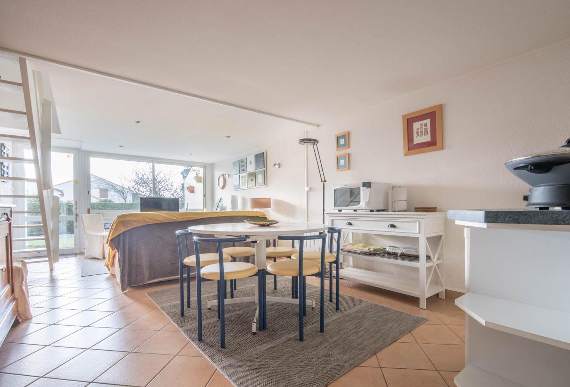 Maison Dans Residence Calme + Piscine A Pornic Exterior foto